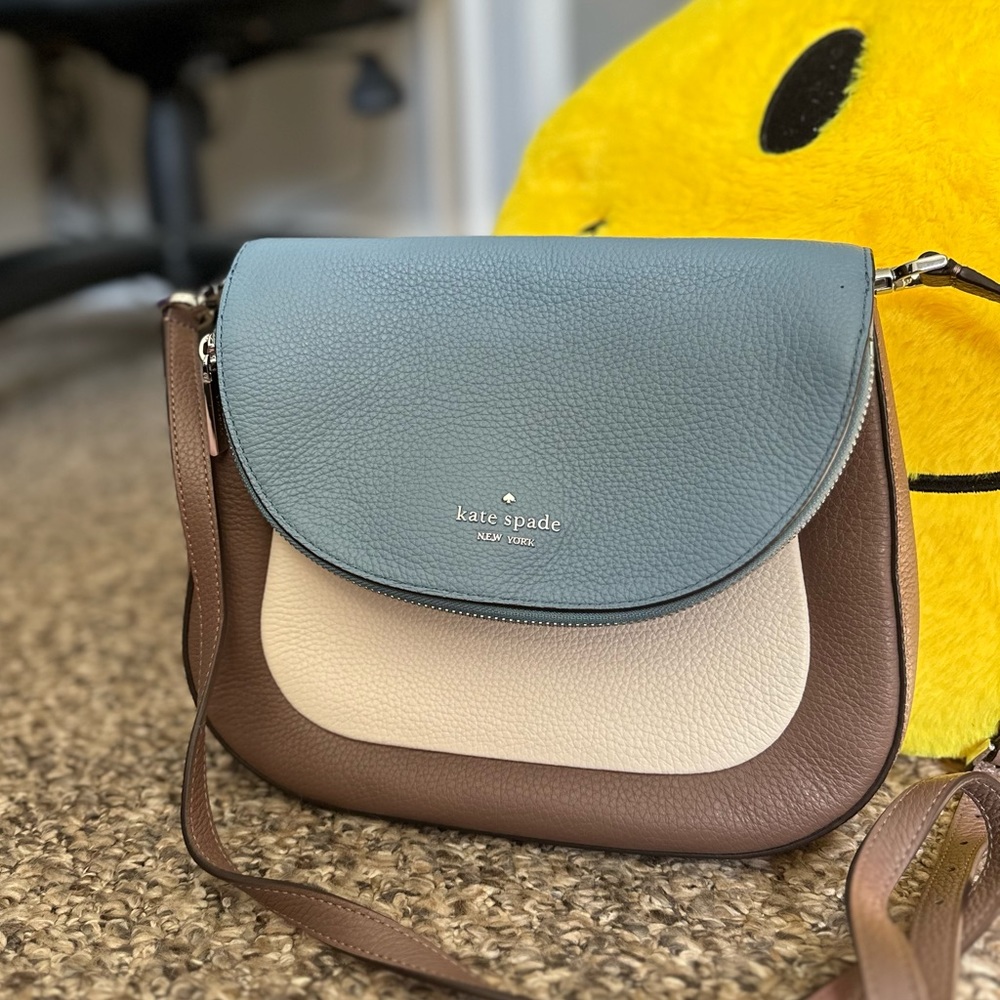 Kate spade crossbody bag